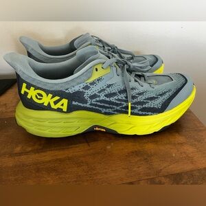 Hoka Speedgoat 5